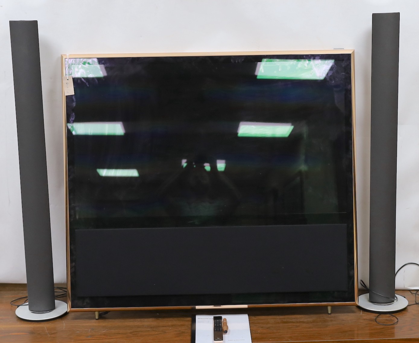 Bang and Olufsen. A Beo Vision II 46